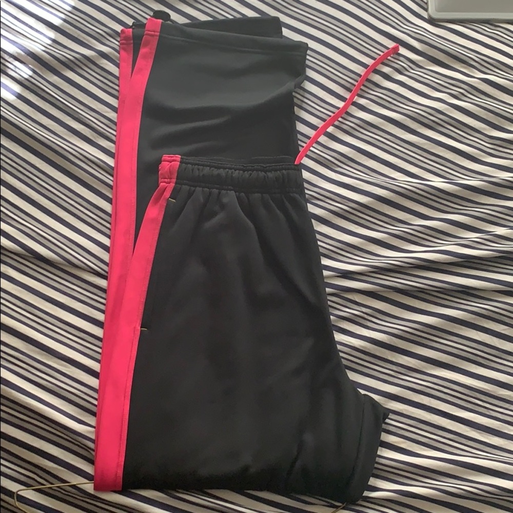 Nike Livestrong Sweatpants